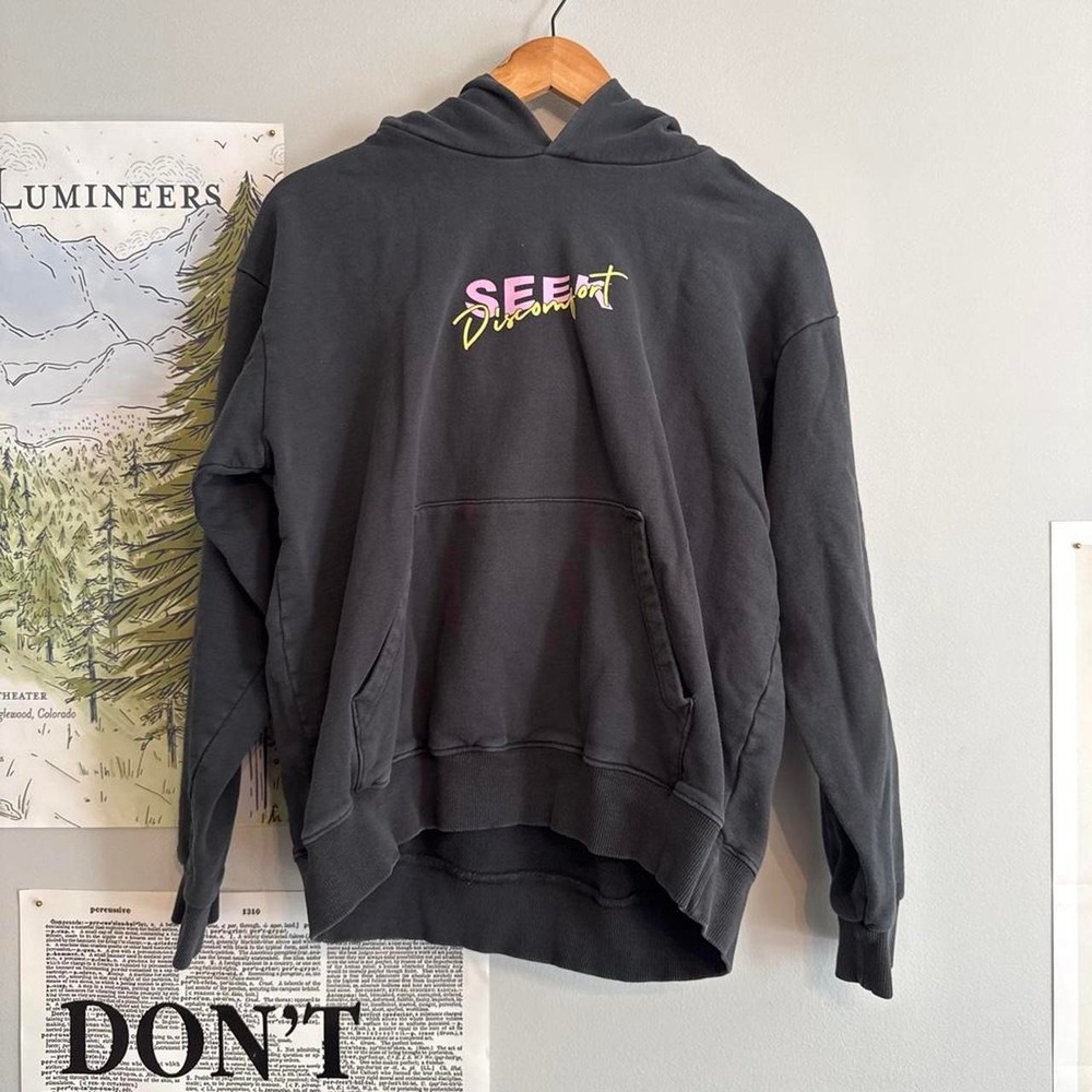 Seek Discomfort black hoodie Size‎ M